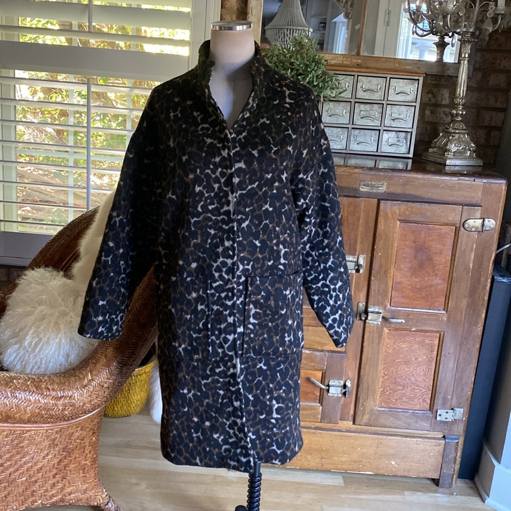 J. Mclaughlin Wool Blend Button Leopard Print Jac… - image 6